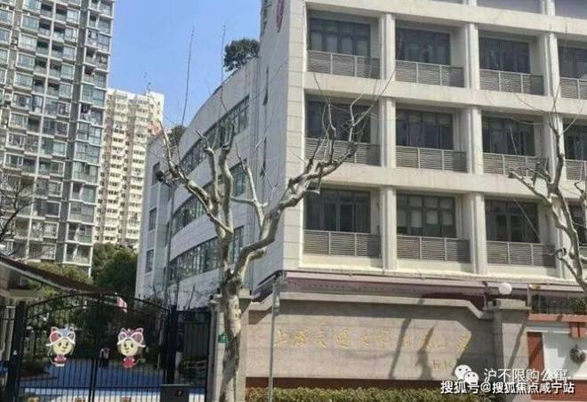 徐汇天境营销中心-2025上海房天下新葡京博彩徐汇天境售楼处-首页网站-(图6) 徐汇天境营销中心-2025上海房天下新葡京博彩徐汇天境售楼处-首页网站-(图6)